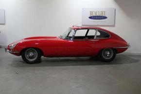 Jaguar E-Type photo