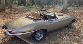 Jaguar E-Type photo