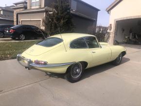 Jaguar E-Type photo