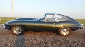 Jaguar E-Type photo