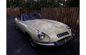 Jaguar E-Type photo