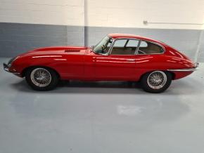 Jaguar E-Type photo