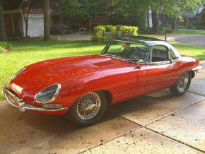 Jaguar E-Type photo