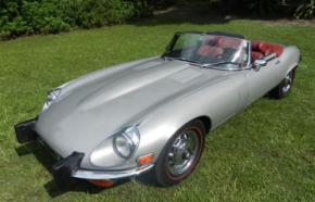 Jaguar E-Type photo