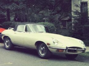 Jaguar E-Type photo