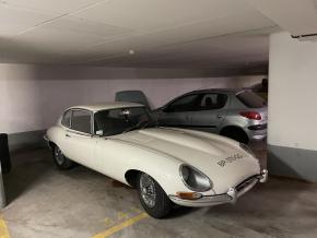 Jaguar E-Type photo