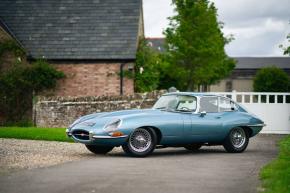 Jaguar E-Type photo