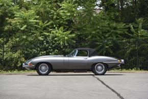 Jaguar E-Type photo