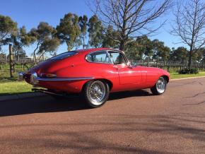 Jaguar E-Type photo