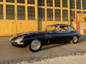 Jaguar E-Type photo