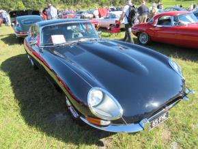 Jaguar E-Type photo