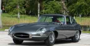 Jaguar E-Type photo