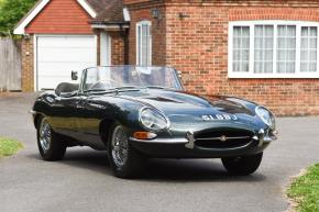 Jaguar E-Type photo