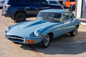 Jaguar E-Type photo