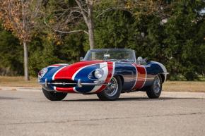 Jaguar E-Type photo