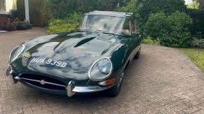 Jaguar E-Type photo