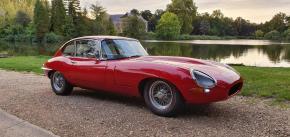 Jaguar E-Type photo