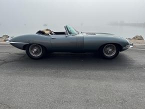 Jaguar E-Type photo