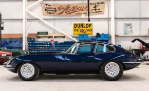 Jaguar E-Type photo