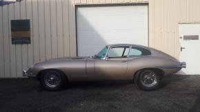 Jaguar E-Type photo