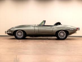 Jaguar E-Type photo