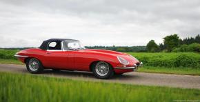 Jaguar E-Type photo