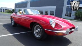 Jaguar E-Type photo