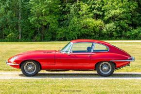 Jaguar E-Type photo