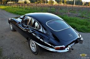 Jaguar E-Type photo