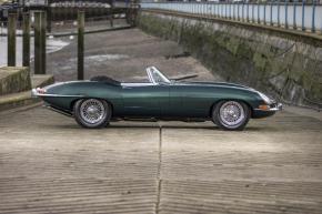 Jaguar E-Type photo