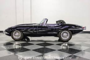 Jaguar E-Type photo