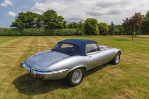 Jaguar E-Type photo