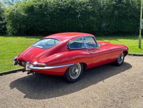 Jaguar E-Type photo