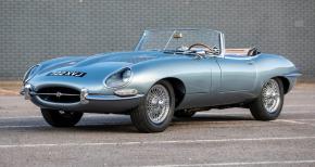 Jaguar E-Type photo