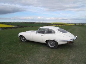 Jaguar E-Type photo