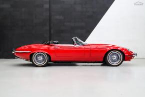 Jaguar E-Type photo