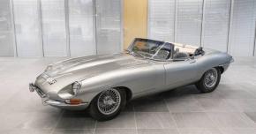 Jaguar E-Type photo