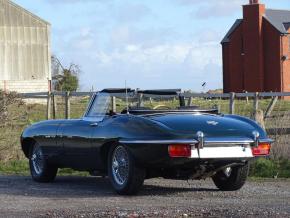 Jaguar E-Type photo