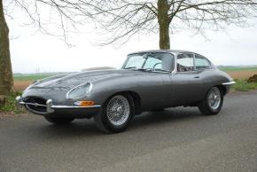 Jaguar E-Type photo