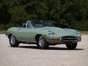 Jaguar E-Type photo