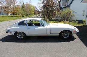 Jaguar E-Type photo