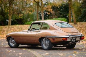 Jaguar E-Type photo