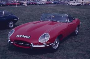 Jaguar E-Type photo