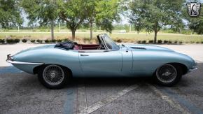 Jaguar E-Type photo