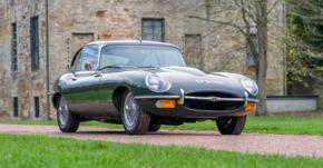 Jaguar E-Type photo