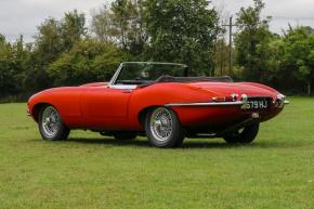 Jaguar E-Type photo