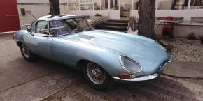 Jaguar E-Type photo