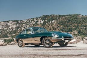 Jaguar E-Type photo