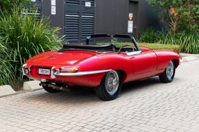 Jaguar E-Type photo