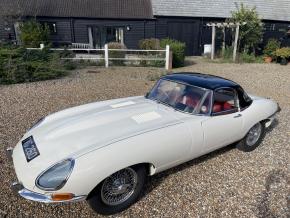 Jaguar E-Type photo